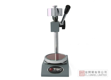 硬度計(jì)試驗(yàn)臺(tái)圖片