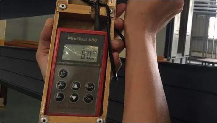 傳統(tǒng)接觸式干膜測厚儀