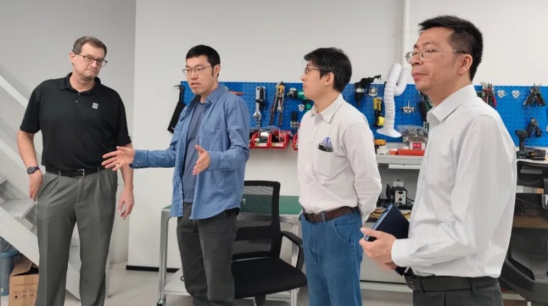 歡迎美國Q-Lab公司代表團到訪佛山翁開爾!!